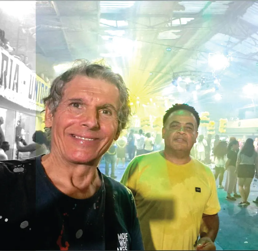 Figurinos dos Destaques e Musas