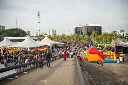 Festival de Comidas Latinas