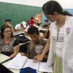 Matrículas para a Educação de Jovens e Adultos (EJA) permanecem abertas durante todo o ano