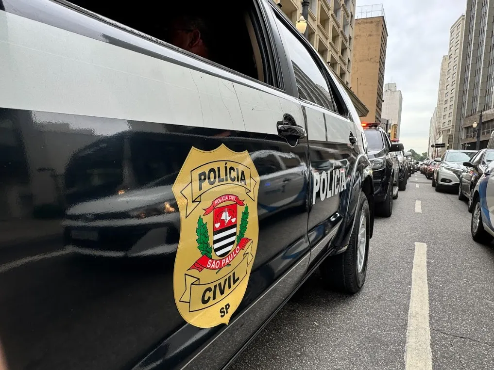 Polícia prende 16 pessoas em “call center” que aplicava o golpe do falso advogado em Ermelino Matarazzo