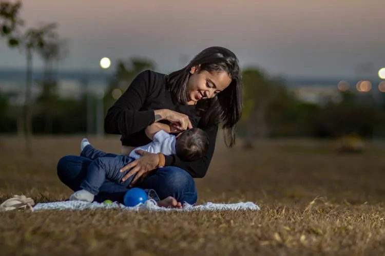 lei que garante direito à amamentação em creches