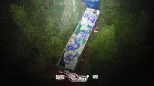 ém o condutor desobedeceu à ordem de parada e iniciou fuga pela via, sendo acomp