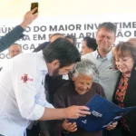 Prefeitura lança programa de regularização que beneficia 364 mil famílias