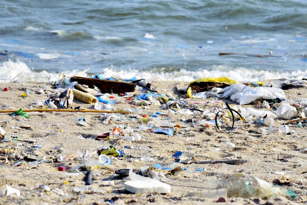 resíduos sólidos nos ambientes costeiros e marinhos em um horizonte de 10 anos