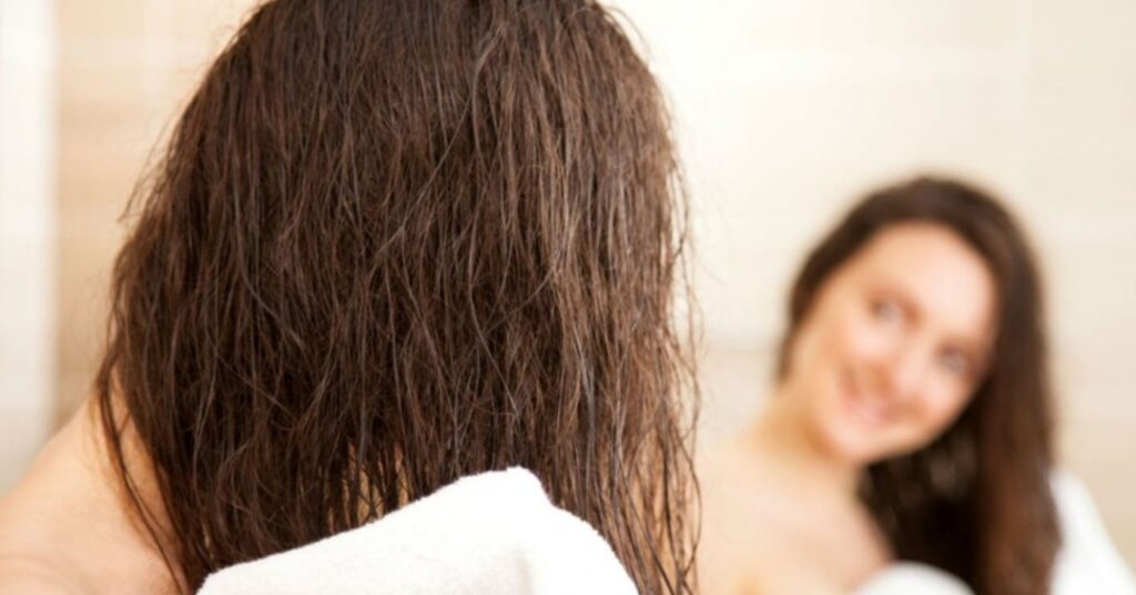 Guia prático Natura: Como dar fim ao cabelo opaco em 5 passos