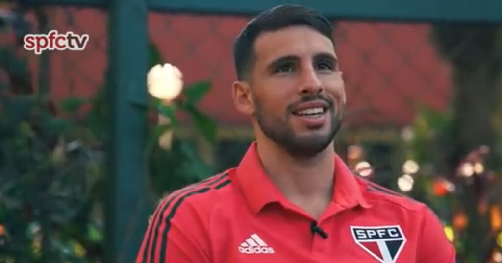 Calleri vai deixar o São Paulo? Aos 32 anos e em fim de contrato, essa é a decisão para o atacante