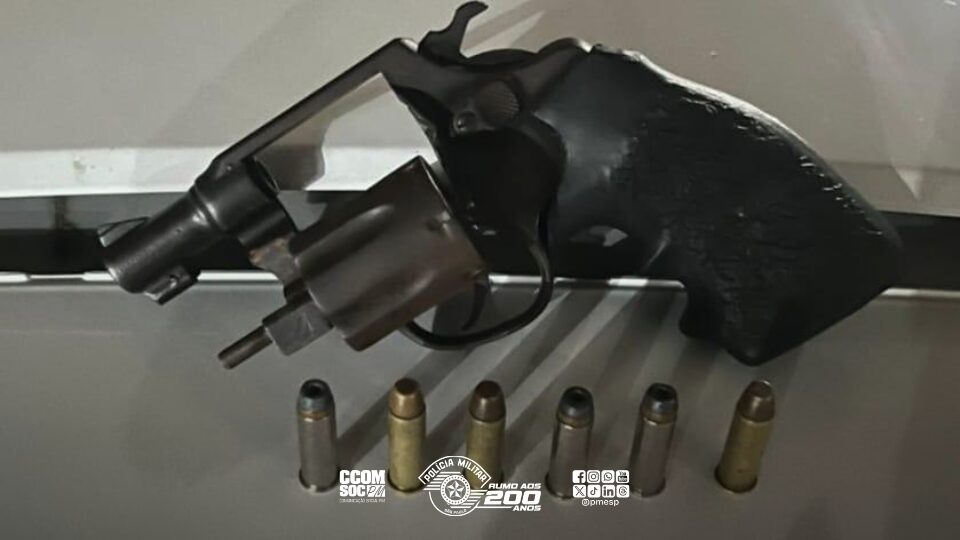 porte ilegal de arma de fogo no bairro Martim de Sá, em Caraguatatuba, no Litora