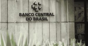 Informe do Banco Central diz quando bancos podem encerrar sua conta mesmo sem pedir