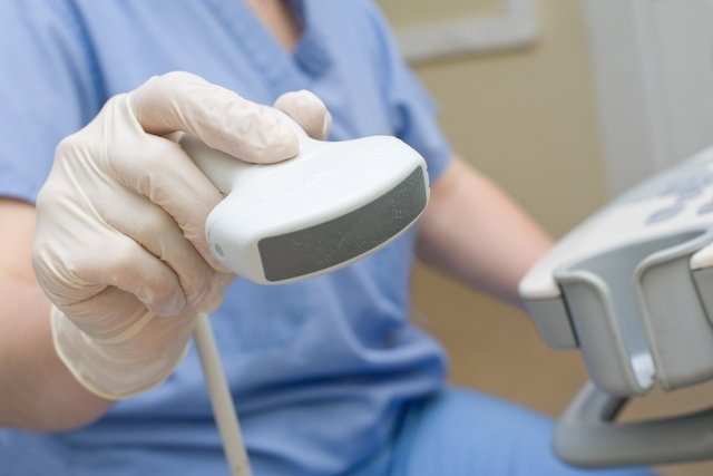 tante seguir as orientações dos hospitais e laboratórios em relação ao preparo d