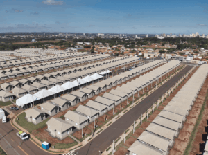meio das modalidades Preço Social e Carta de Crédito Imobiliário (CCI). Durante