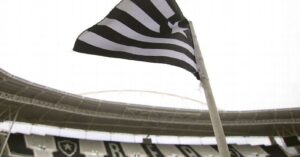 Internet-1-966x507.jpg" alt="Logo do Botafogo - Foto: Internet" class="wp-image-2455066" srcset="htt