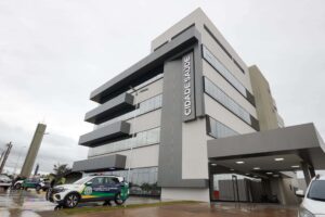 que concentra, em um único espaço, os principais serviços de saúde do município