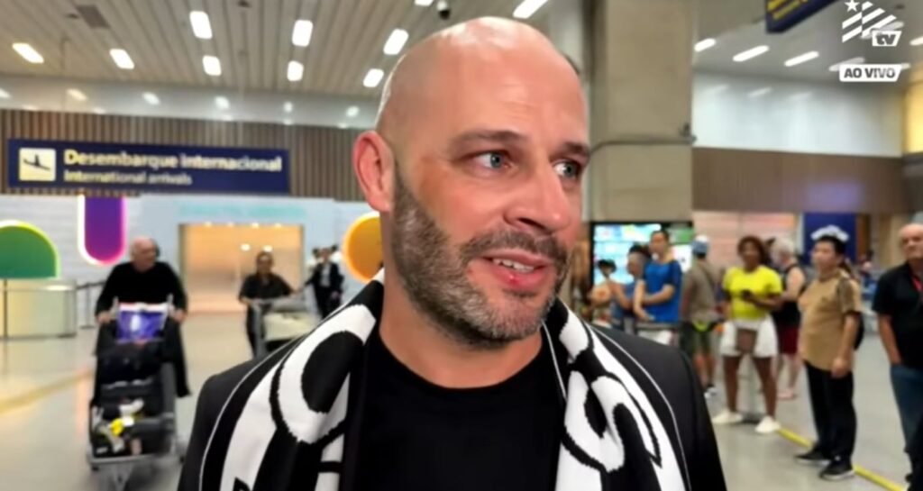 Botafogo volta para temporada sem 3 jogadores e é problema para Franclim