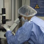 Avanços na ciência: novos casos de remissão do HIV após transplante de células-tronco