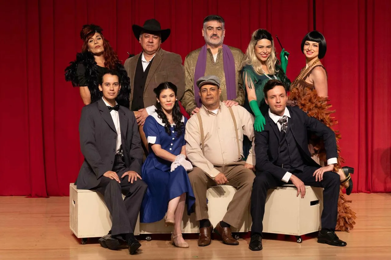 Espetáculo E a Vida Continua...no Teatro Eva Wilma