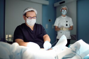 te que garante o fluxo normal de sangue. A maioria dos stents é feito de metal o