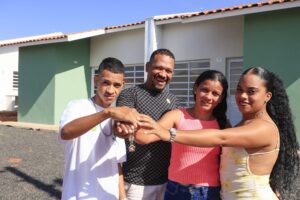 dia com habitação de qualidade O Governo de São Paulo entregou 88,4 mil moradias