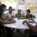 Estudantes nascidos em setembro e outubro recebem parcela do Pé-de-meia nesta sexta-feira