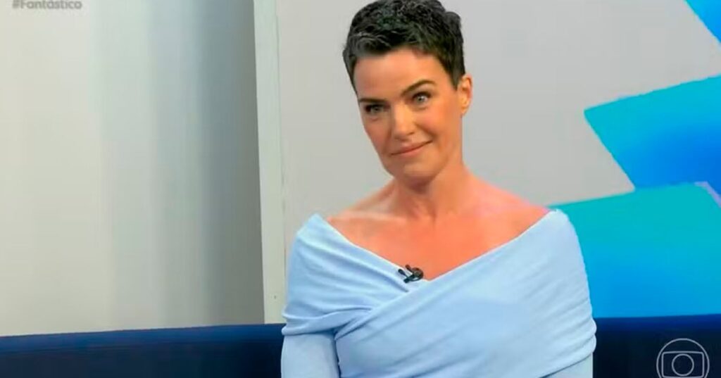 http://tvfoco.uai.com.br/wp-content/uploads/2015/05/Daniela-Mercury.jpg