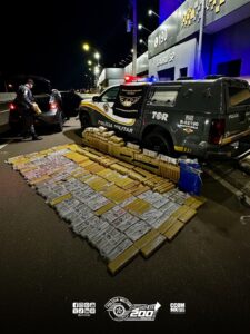 tráfico de drogas. COMUNICAÇÃO SOCIAL PMESP O post TOR prende traficante com qua