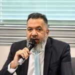 Alexandre de Moraes determina soltura de ex-prefeito de Belford Roxo após prisão com fuzil