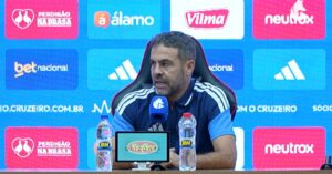 R$ 110M: Cruzeiro prepara chegada de atacante para o elenco de Artur Jorge