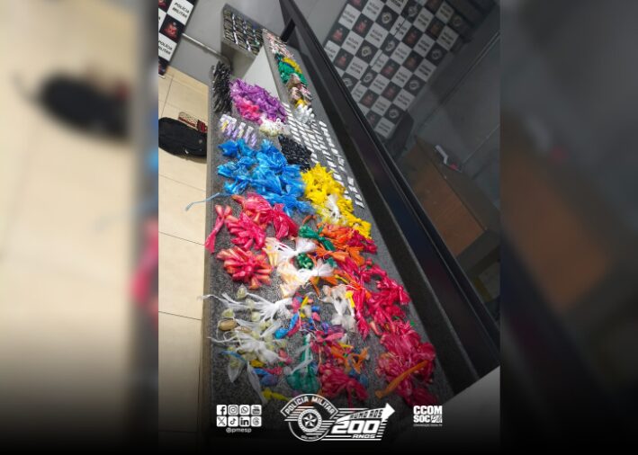 tráfico de drogas na noite de sábado (11), no Jardim Mutinga, na zona norte da c