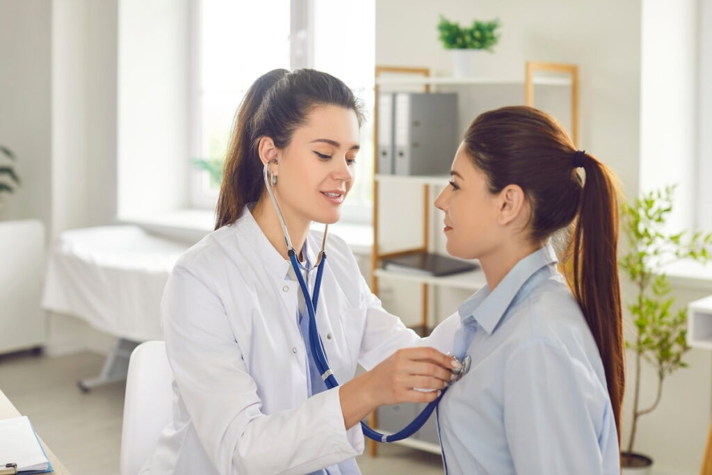 Pneumonia aspirativa: entenda os riscos, causas e a importância do diagnóstico precoce