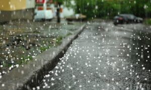 Defesa Civil emite alerta de ventos de 90 km/h e granizo no Rio Grande do Sul até domingo