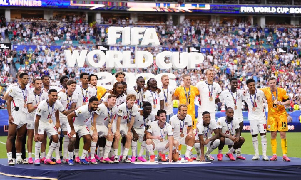 Inglaterra vence França em jogo histórico e Mbappé se torna maior artilheiro das Copas