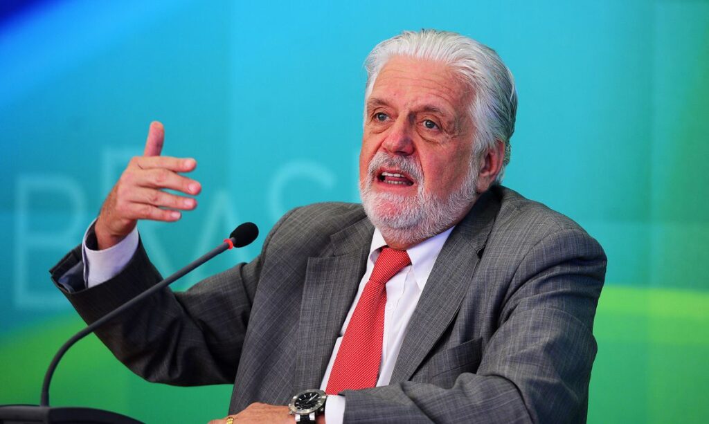 Senador Jaques Wagner deve prestar depoimento à PF em agosto sobre fraudes no Banco Master
