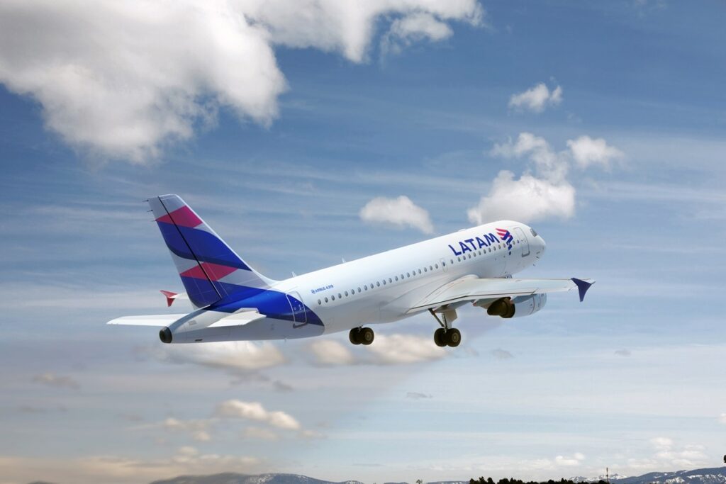 Clientes da Latam Pass ganham milhas extras ao completar desafios no aplicativo da companhia