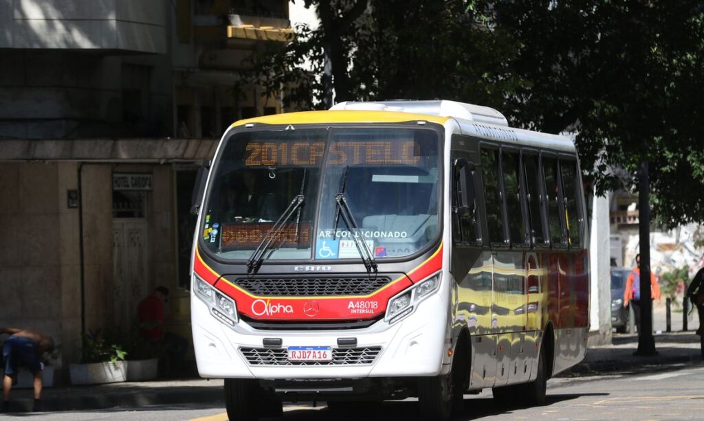 Rodoviários mantêm estado de greve após quinto encontro fracassado com empresários no Rio