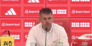 Situação de Paulo Pezzolano no Internacional após nova derrota no Brasileirão