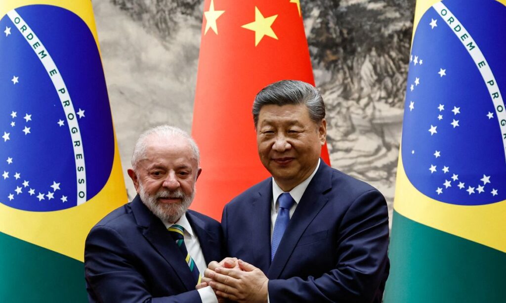Lula e Xi Jinping discutem avanço de acordo comercial entre Mercosul e China