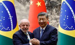 Lula e Xi Jinping discutem avanço de acordo comercial entre Mercosul e China