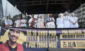 Marcha das Mulheres Negras em São Paulo clama por justiça dez anos após morte de Luana Barbosa