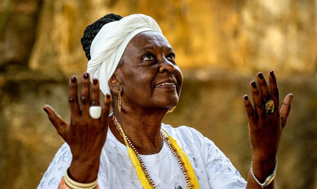 Mestra Fatinha comemora 70 anos em encontro de jongo que exalta a cultura afro no Vale do Café