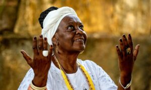Mestra Fatinha comemora 70 anos em encontro de jongo que exalta a cultura afro no Vale do Café