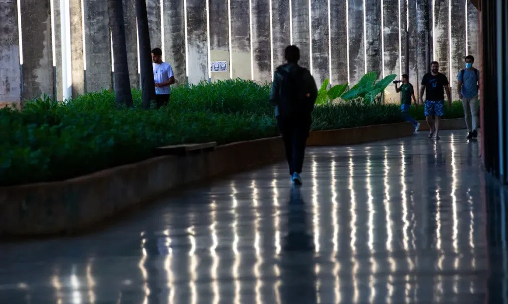 Prazo final para universidades federais solicitarem implantação de cuidotecas se encerra neste sábado