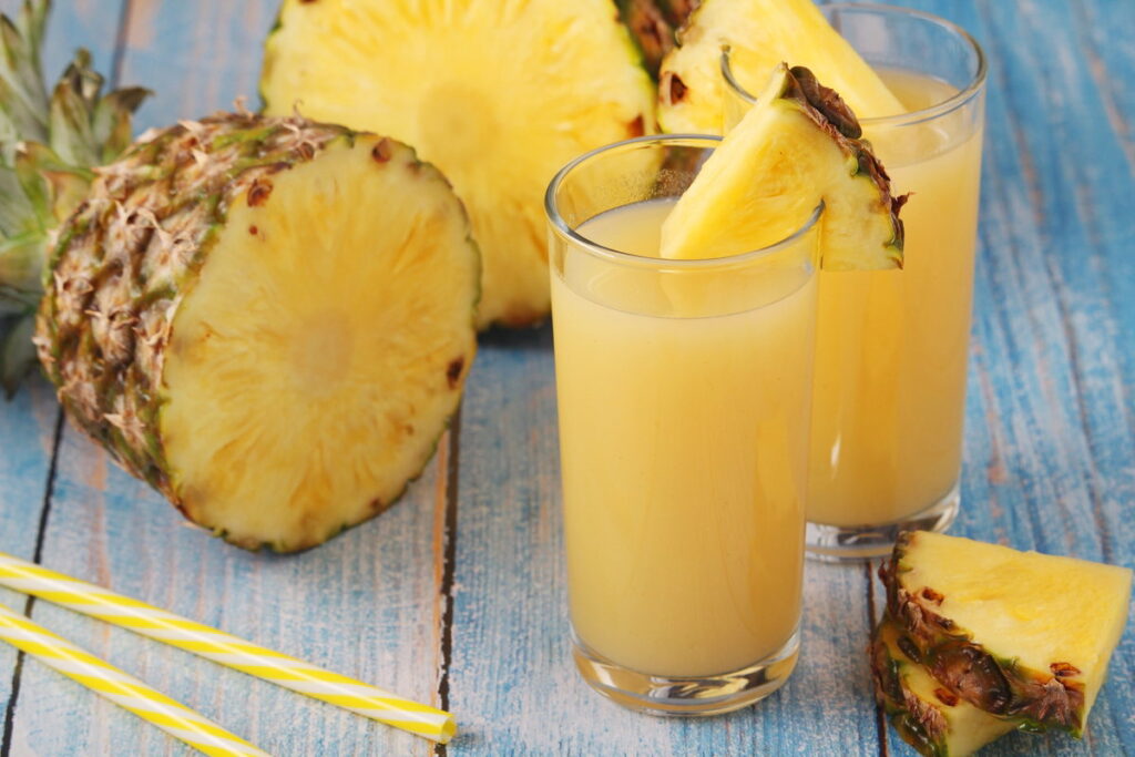 Suco de abacaxi: da mesa à saúde, um guia completo de benefícios e preparo