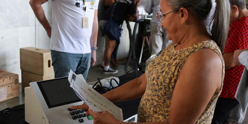 Agenda dos candidatos à Presidência destaca debates em Brasília e atos de campanha