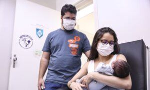 Aleitamento materno: Semana Mundial impulsiona Agosto Dourado e debate desafios