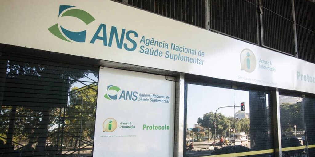 ANS proíbe Hapvida de reajustar ou cancelar contratos após suspeita de seleção de risco