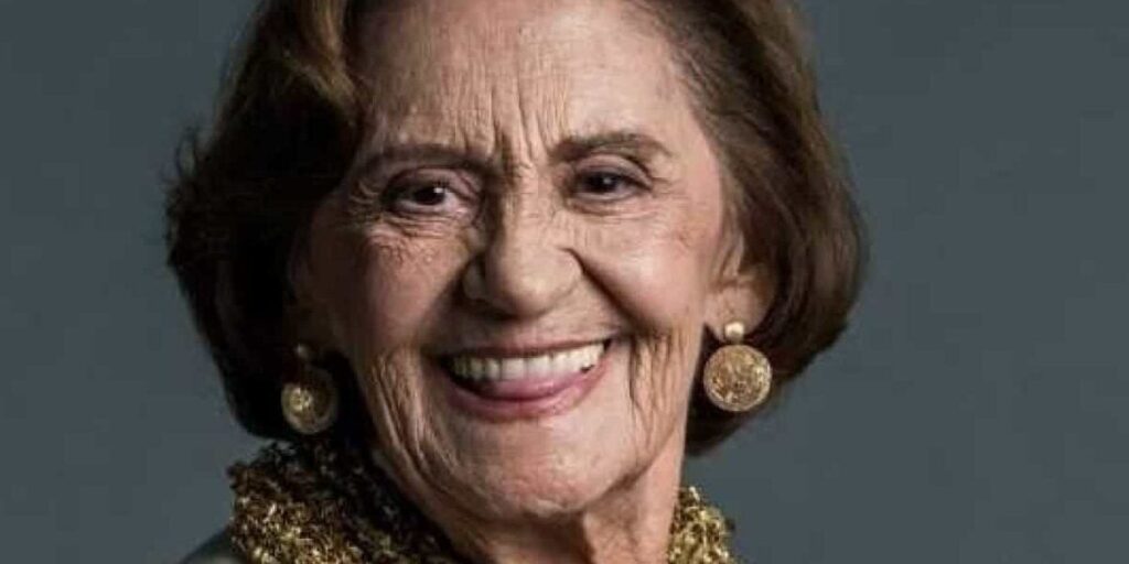 Aos 98 anos, morre a pioneira da teledramaturgia brasileira Laura Cardoso