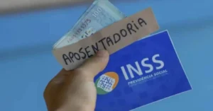 Aposentadoria do INSS: entenda como revisar o histórico para buscar o valor máximo em 2026