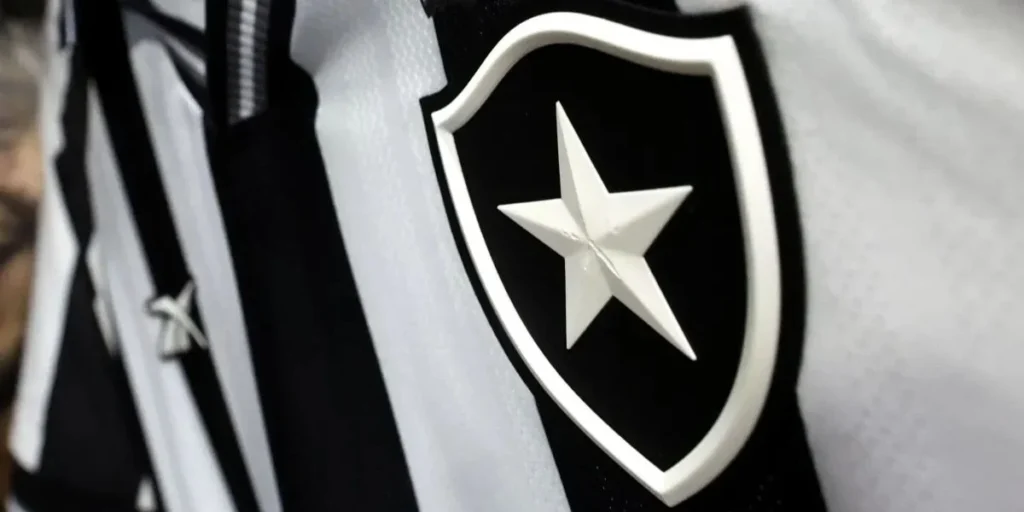 Botafogo mantém sonho de repatriar Luiz Henrique em meio a desafios no mercado