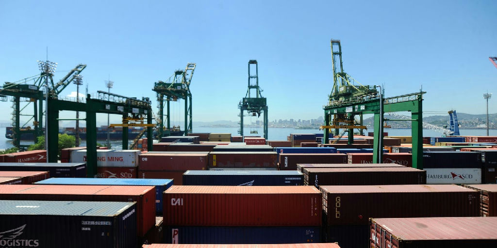 Brasil e EUA marcam reunião para negociar fim de sobretaxas comerciais
