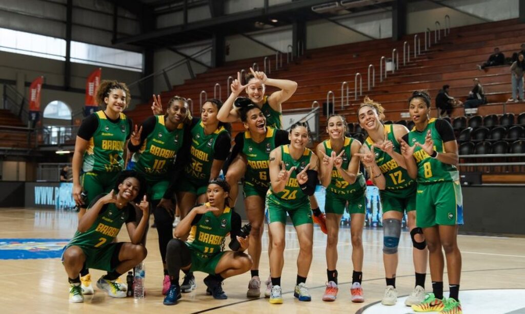 Brasil estreia com vitória expressiva sobre o Chile no Sul-americano de basquete