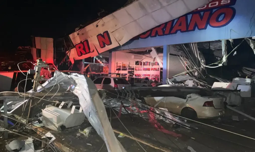Ciclone bomba deixa rastro de destruição e uma morte no Rio Grande do Sul